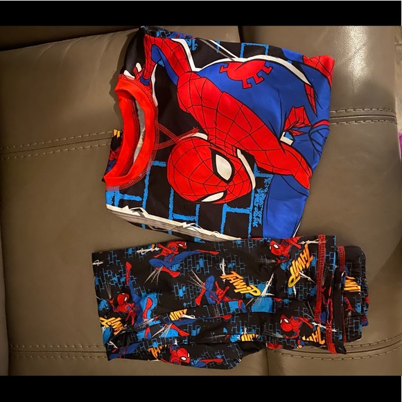 Two warm gear outfits - Picture 5 of 5